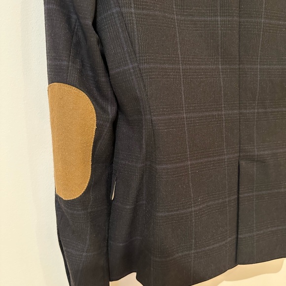 Zara women’s blazer with elbow patches - Picture 4 of 6